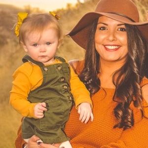 Meet your Posher, Claudia